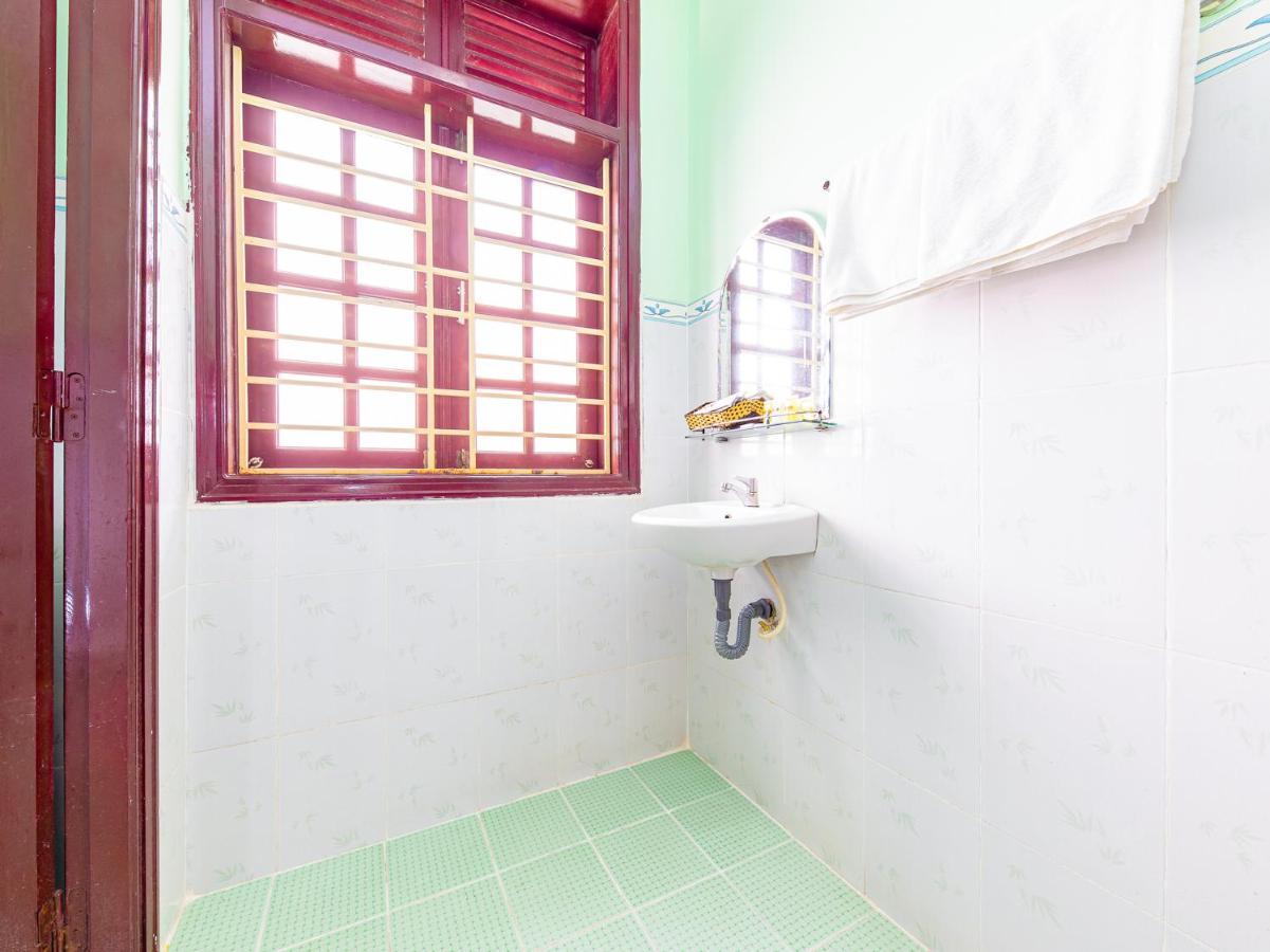 Oyo 381 Tuyet Mai Hotel Nha Trang Bagian luar foto